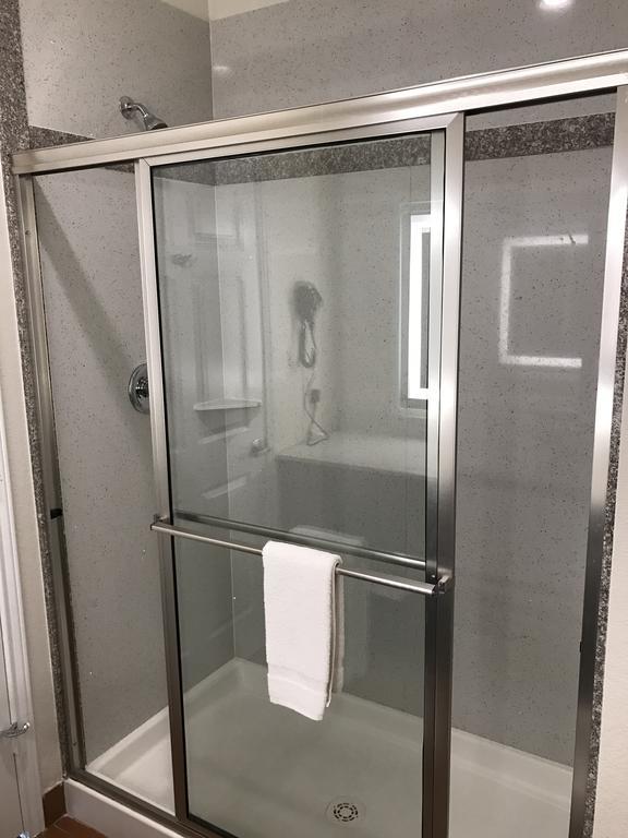 Regency Inn & Suites- Nw Houston Jersey Village Экстерьер фото