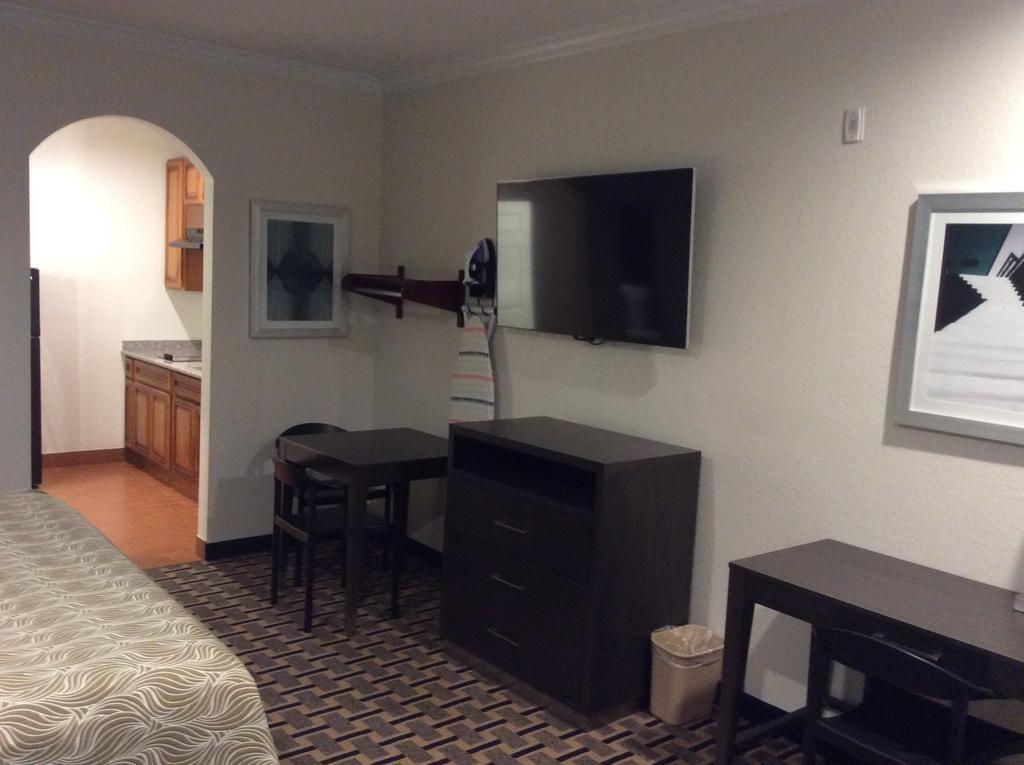 Regency Inn & Suites- Nw Houston Jersey Village Экстерьер фото