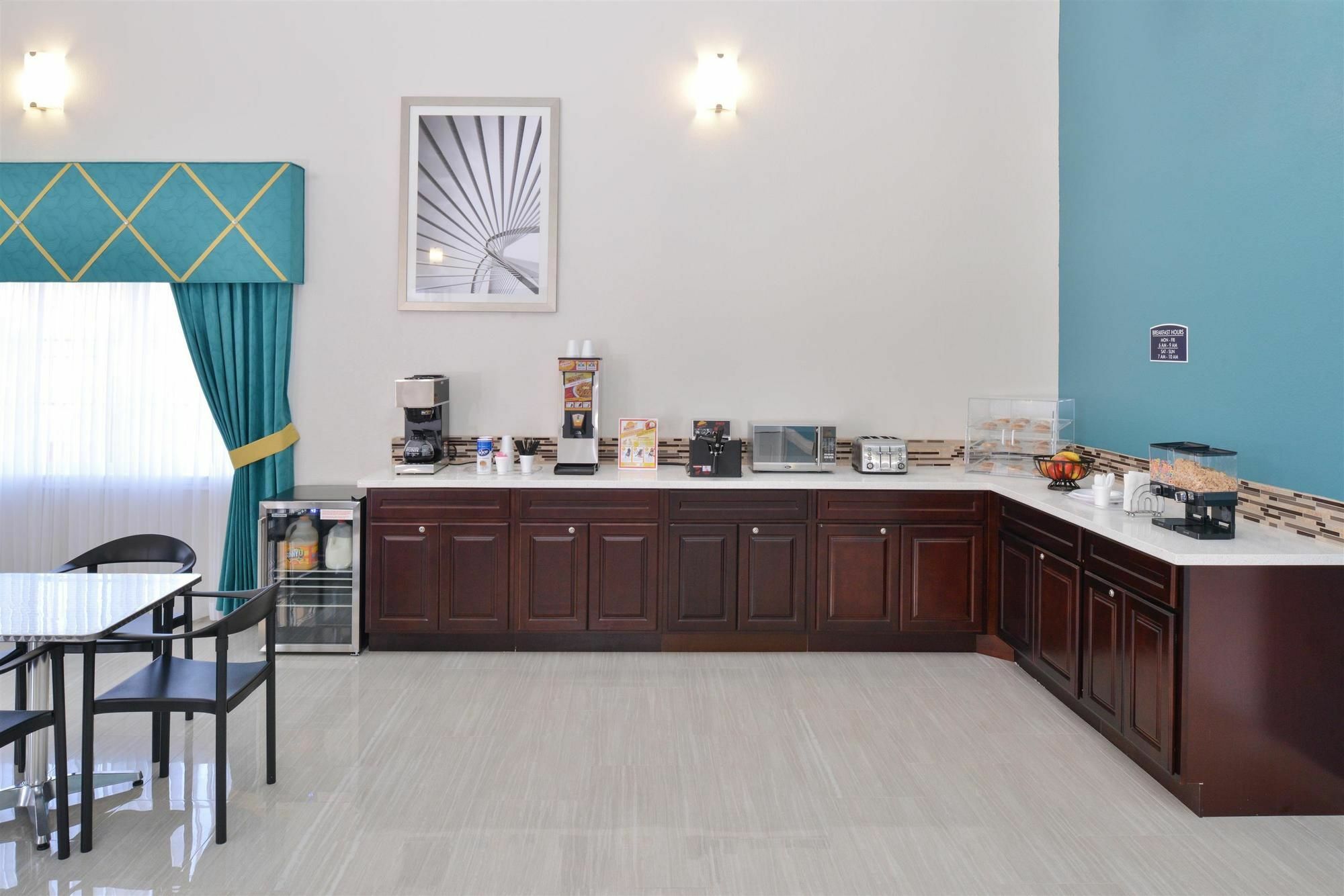 Regency Inn & Suites- Nw Houston Jersey Village Экстерьер фото