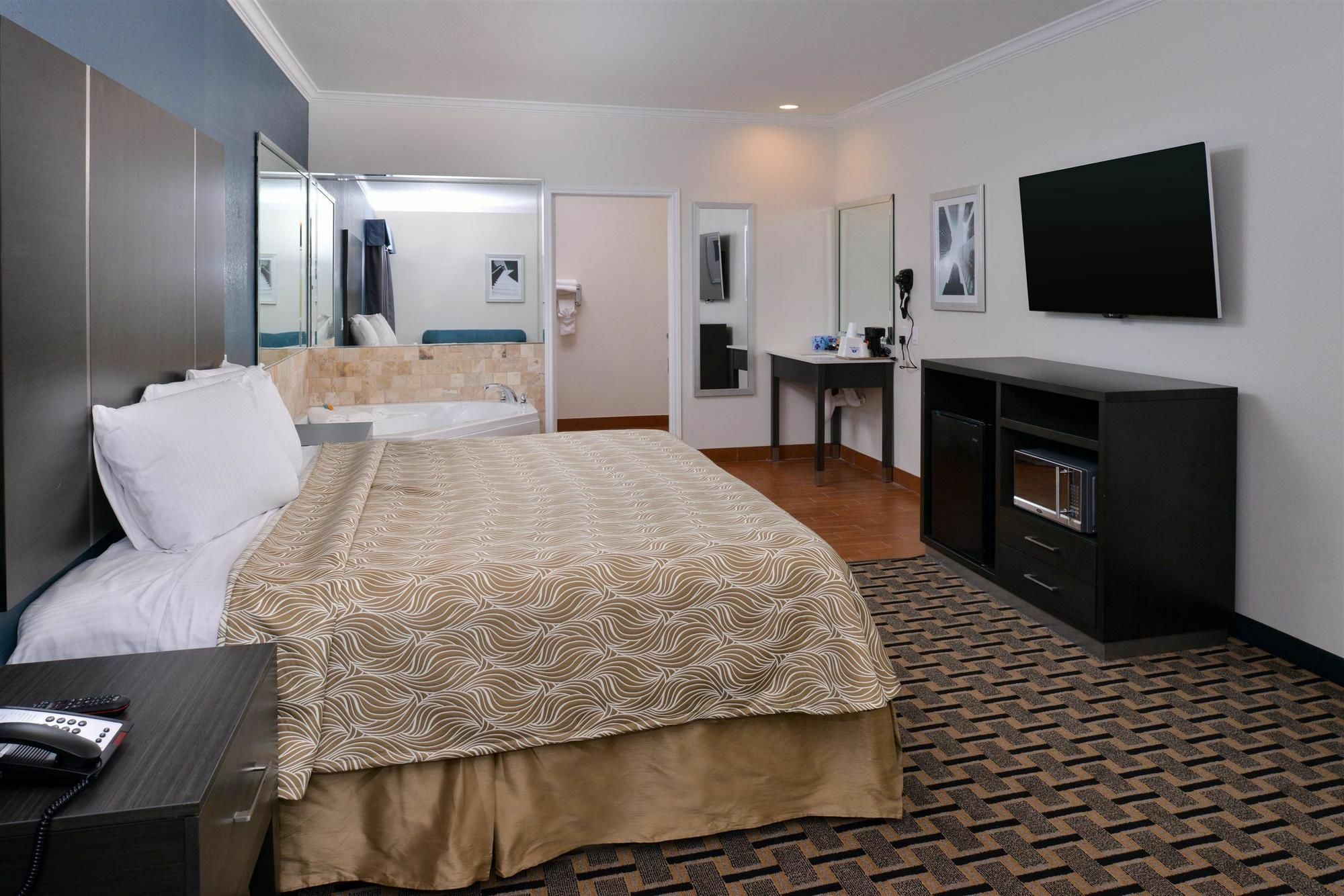 Regency Inn & Suites- Nw Houston Jersey Village Экстерьер фото